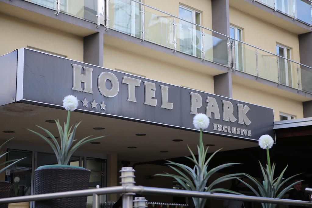 Hotel Park Exclusive Otocac Exterior photo